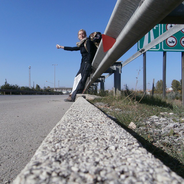 hitchhiking otostop solo female traveler turkey tips safety