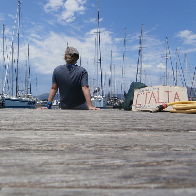 dockwalking dock walking 101 boat hitching hitchhiking boats yachts sailing motor patience hitchhiking frustrations autostop barcastop boathitching greece italy solo woman yachts boat-hitching