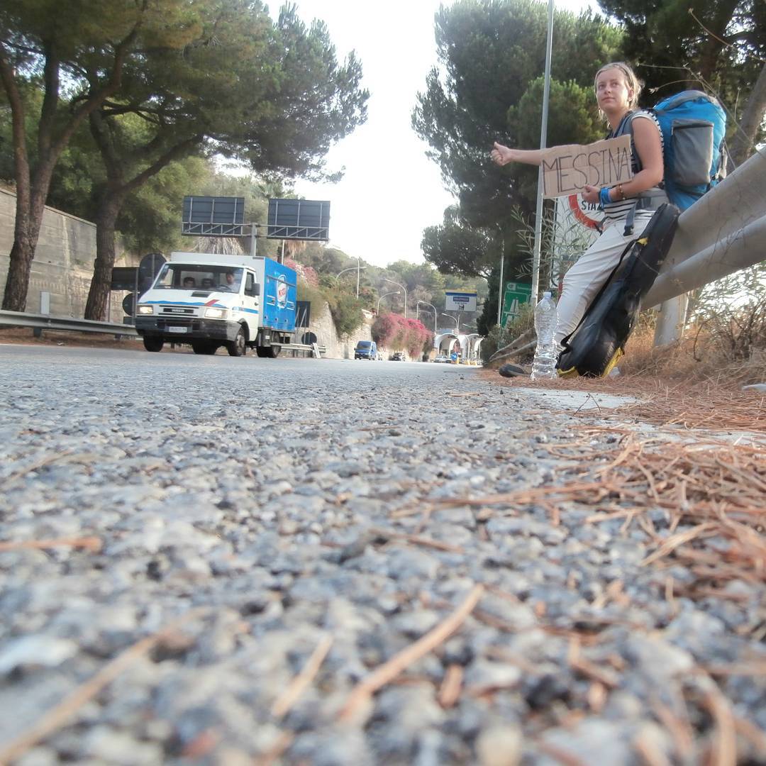 hitchhiking sicily messina solo female travel italy autostop