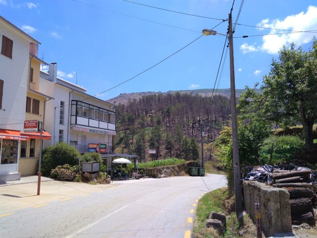 Sabugueiro Serra da Estrela hitchhiking road