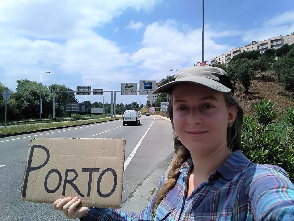 Hitchhiking to Porto from Coimbra Portugal boleia carona autostop highway gas station