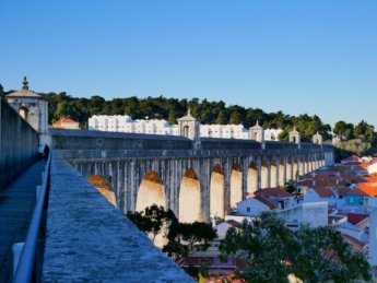 aqueduto aguas livres campolide lisbon portugal