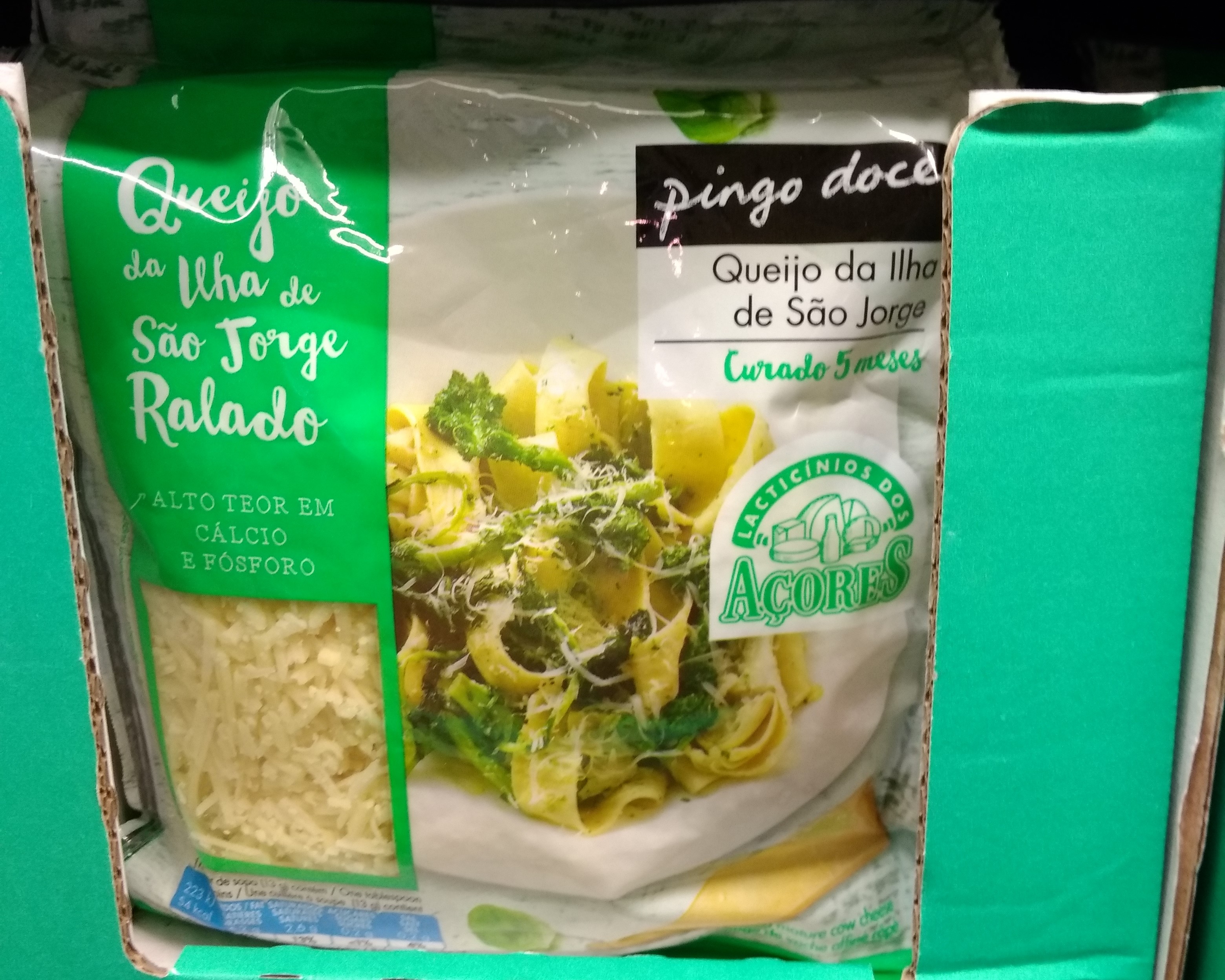 São Jorge cheese queijo Azores Açores Portugal