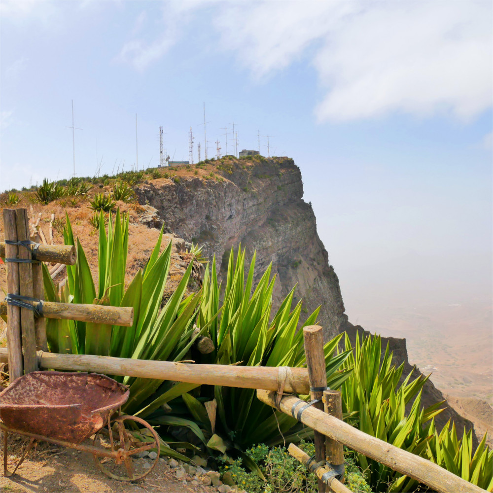 Monte Verde hitchhiking hiking São Vicente Cabo Verde Mindelo