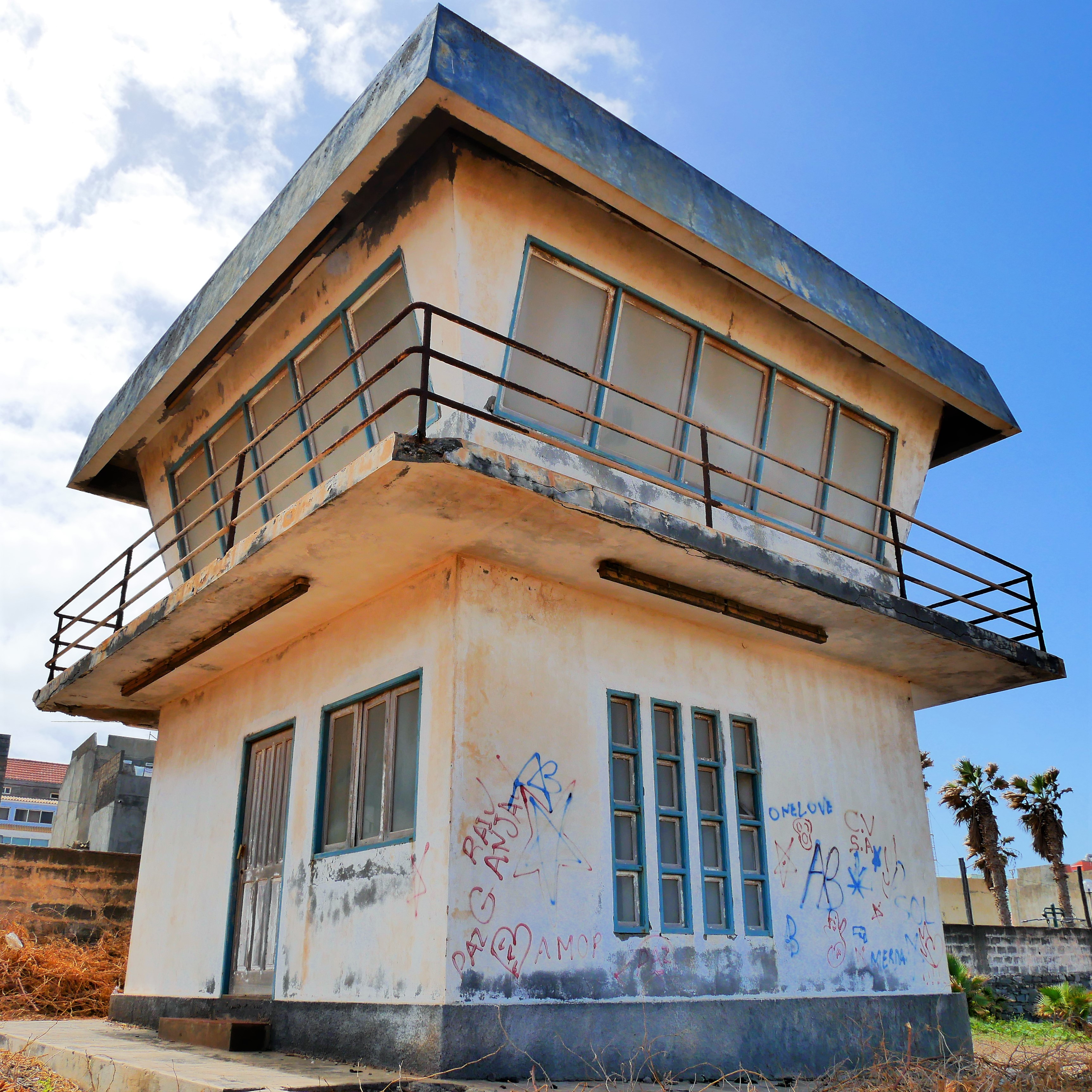 three abandoned defunct airports in Cabo Verde Santo Antão Brava Fogo Esperadinha Agostinho Neto Mosteiros