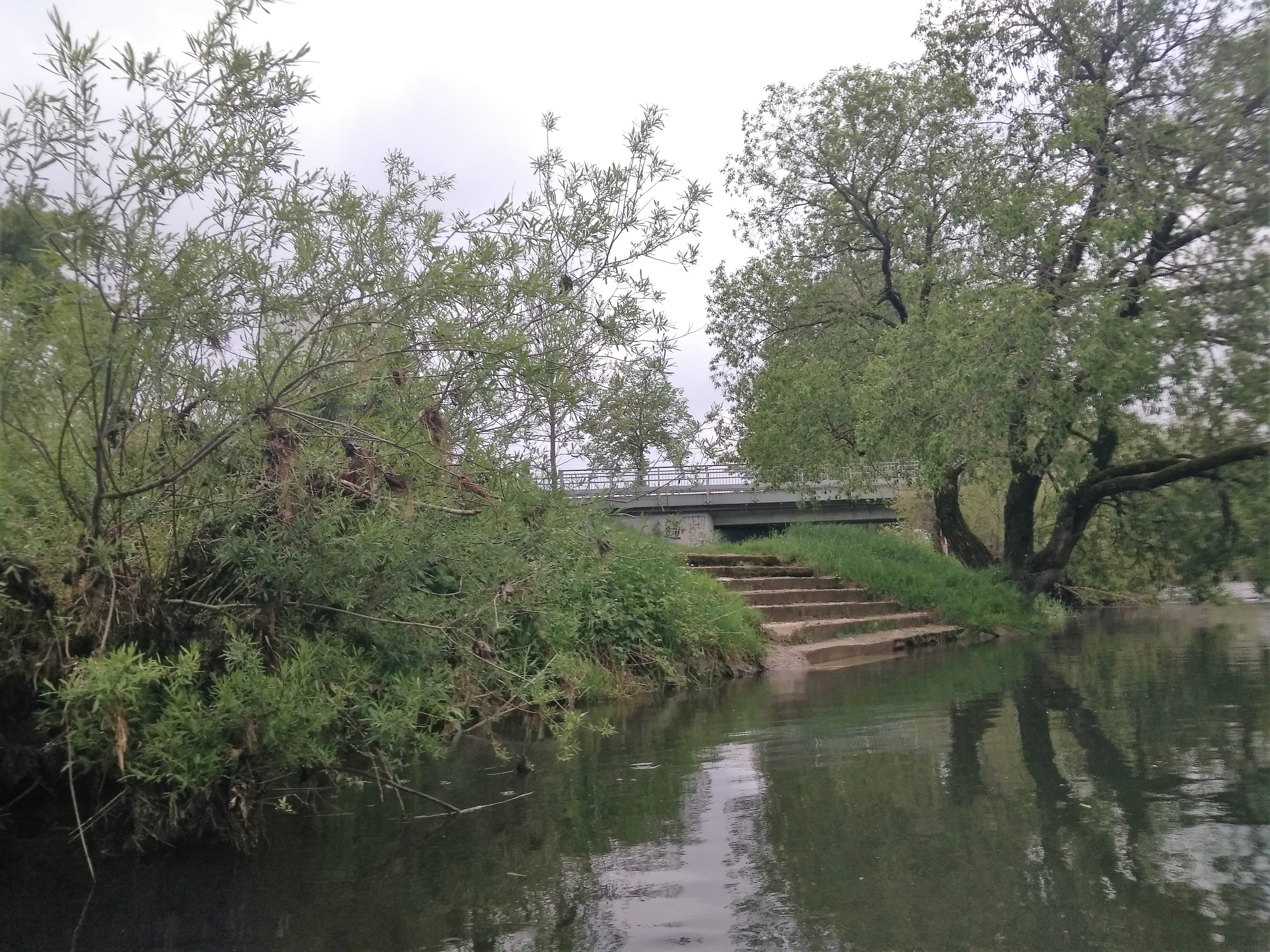 Kayak trip day 5 donau danube exit blochingen mengen warning sign canoe paddle club landing launch spot slipway