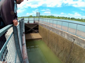 26 Day 13 Ingolstadt to Vohburg kayak canoe lock sluice self-service