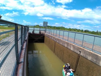 30 Day 13 Ingolstadt to Vohburg kayak canoe lock sluice self-service