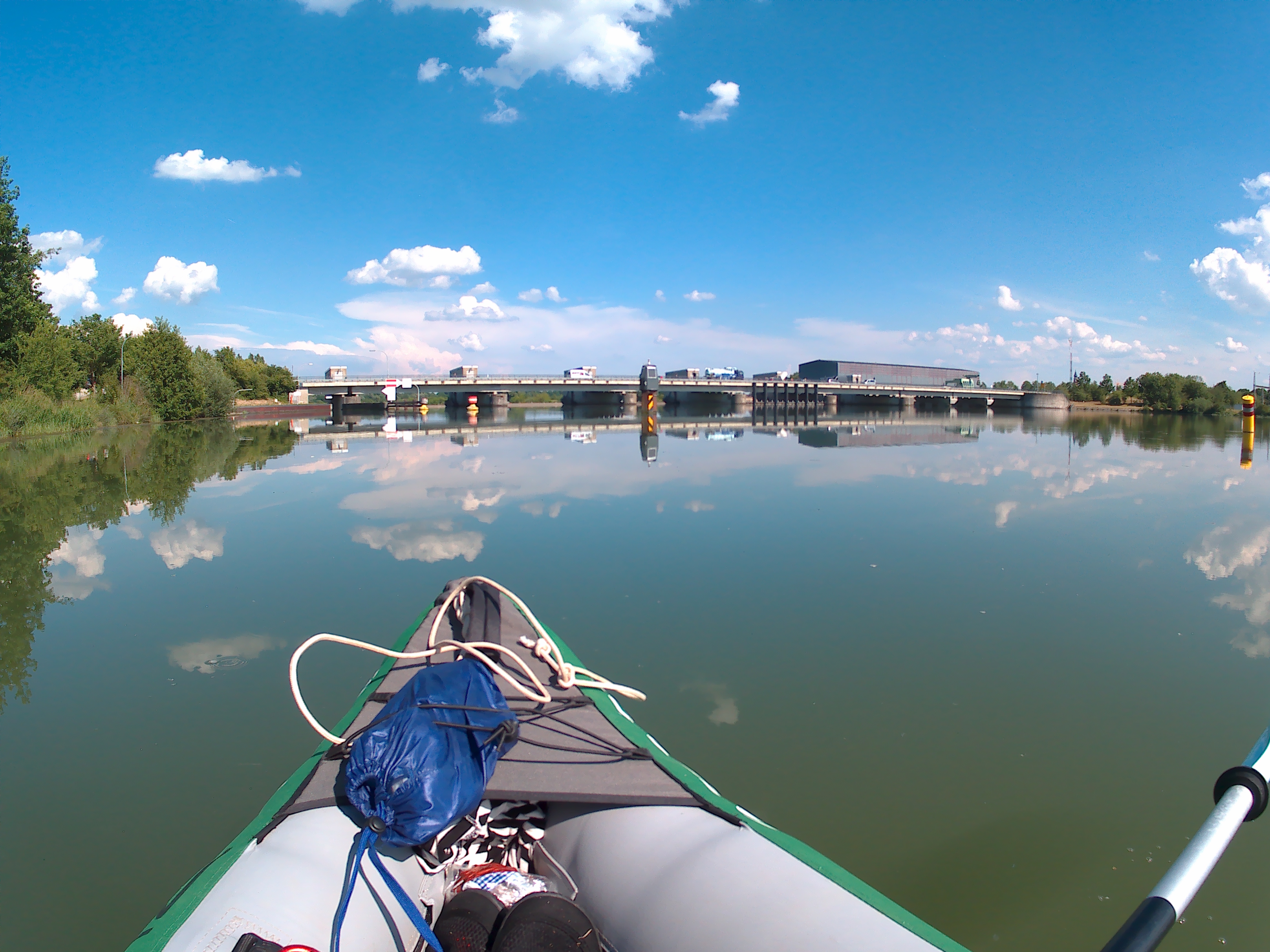 Kayak trip day 17 Friesheim to Straubing Bavaria Germany paddle canoe inflatable zucchini