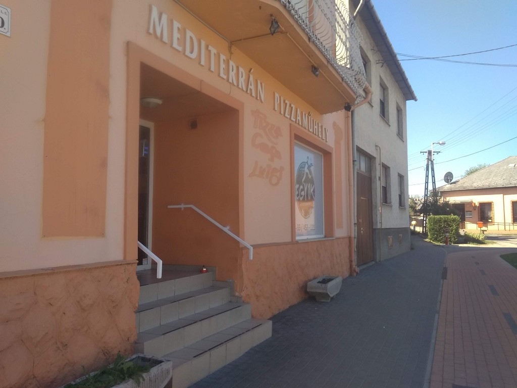 Day 40 Kúpele Patince Štúrovo phone 1
