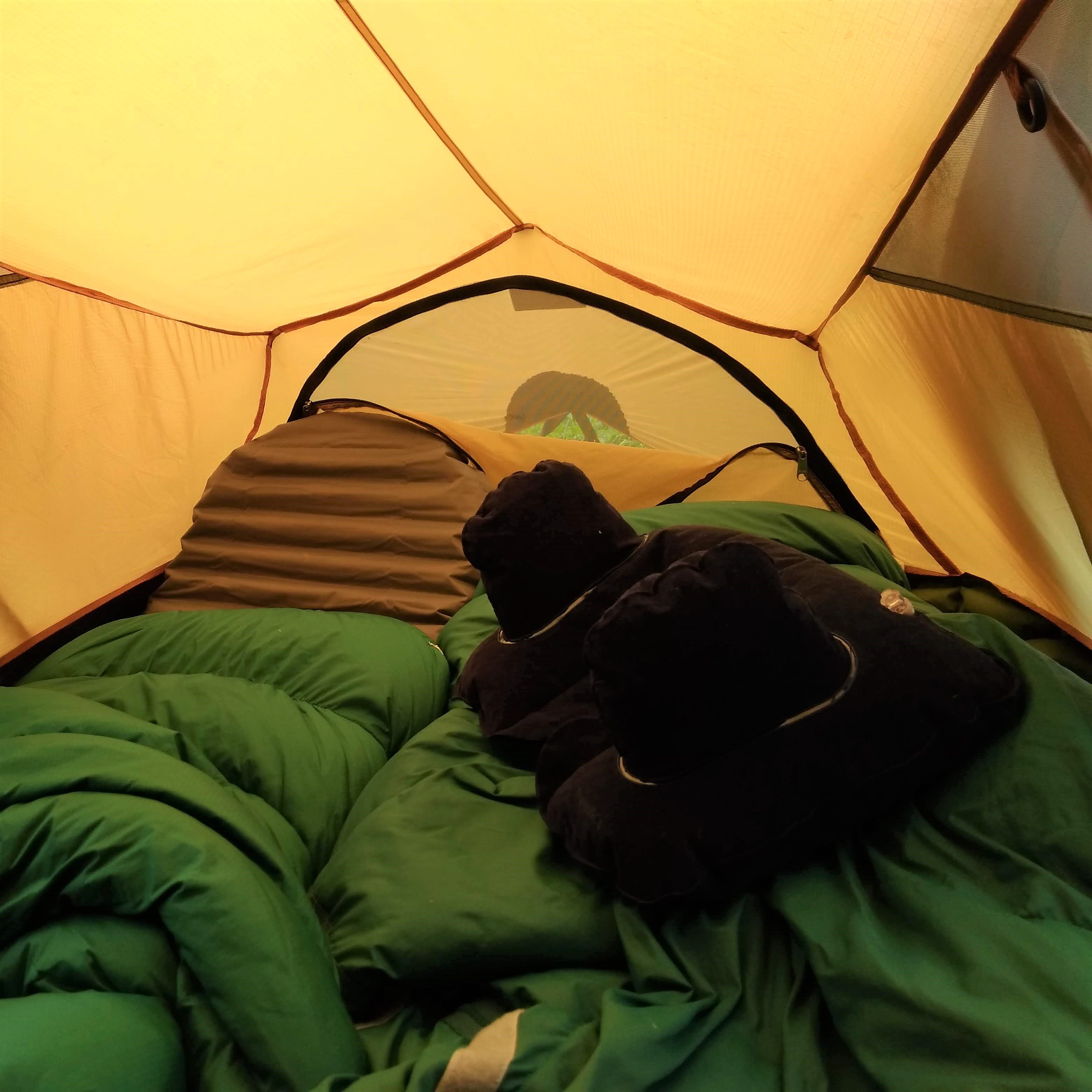 Camping gear kayak inflatable mattress sleeping bag inlet pillow