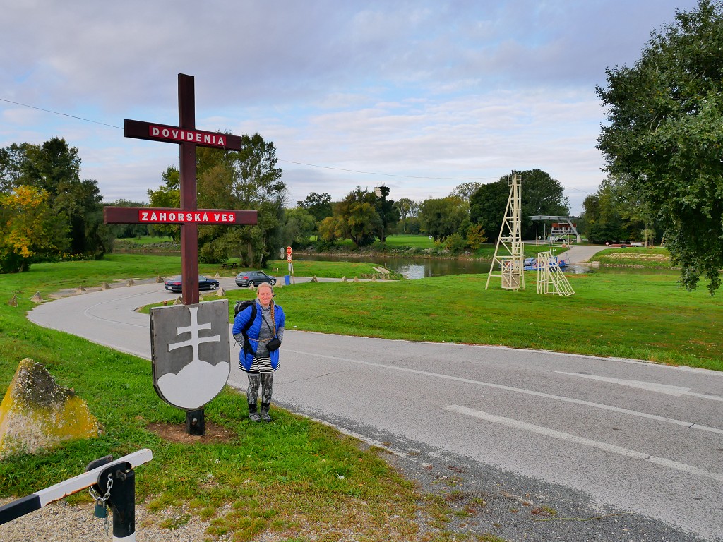 2 Dovidenia sign Záhorská Ves Slovakia border Austria