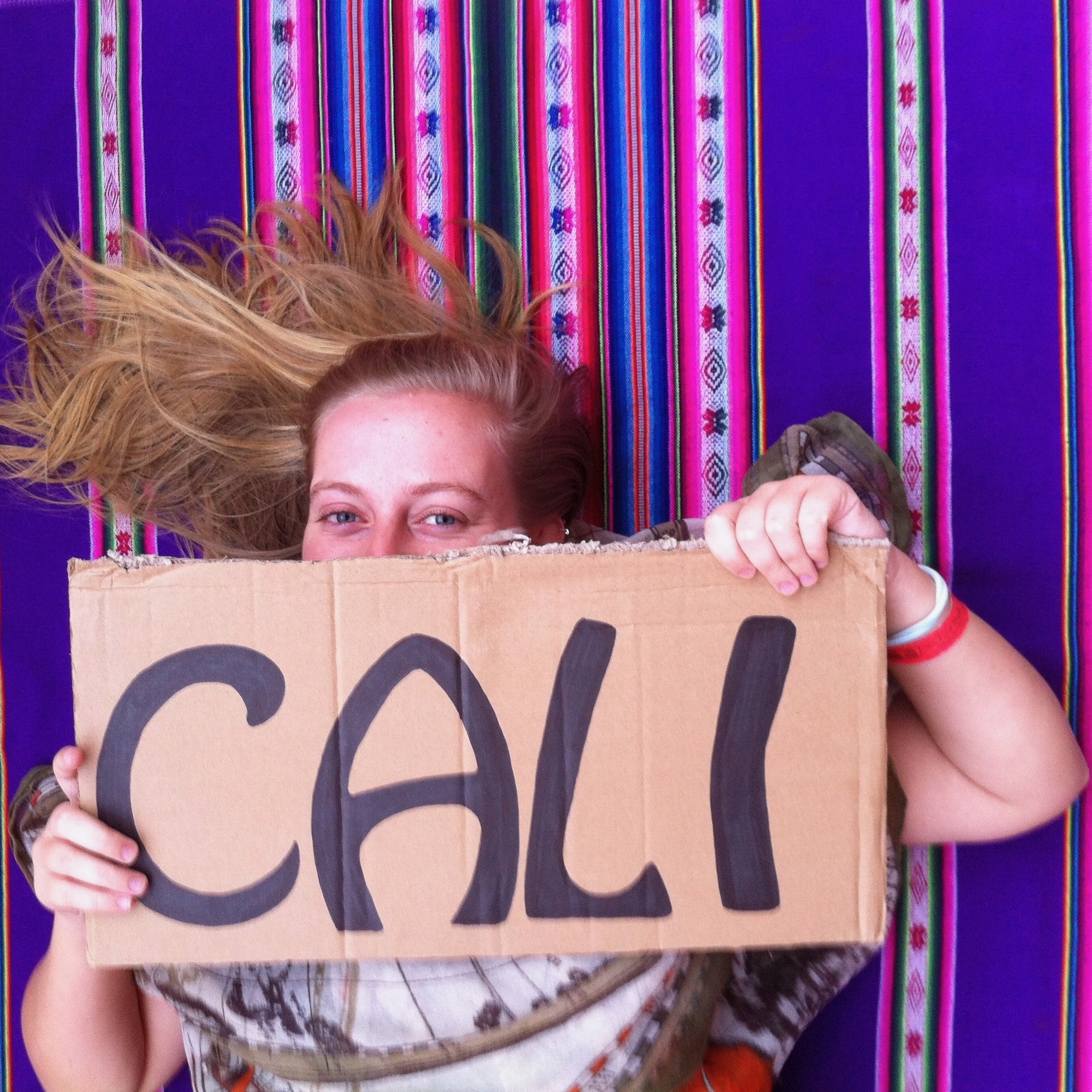 cali colombia hitchhiking sign hobo font