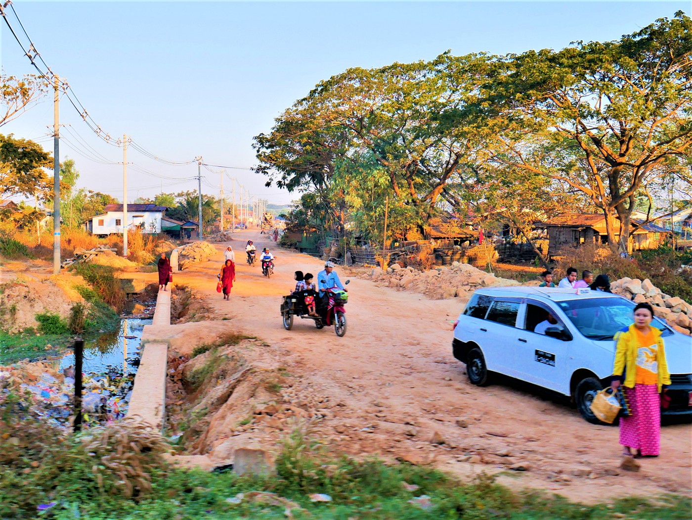 Myanmar train yangon mawlamyine 3