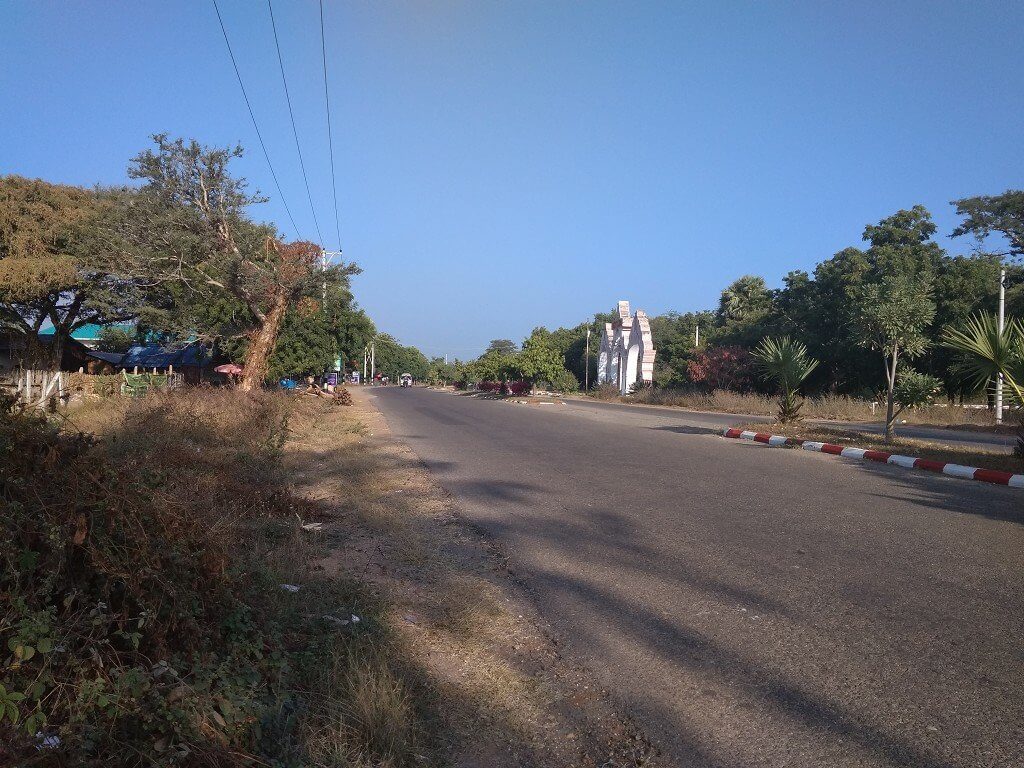 4 hitchhiking myanmar nyaung-u old bagan to Naypyidaw