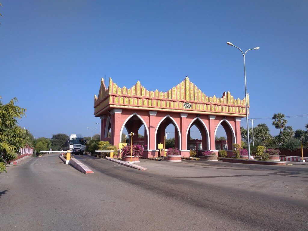 5 hitchhiking myanmar nyaung-u old bagan toll booth