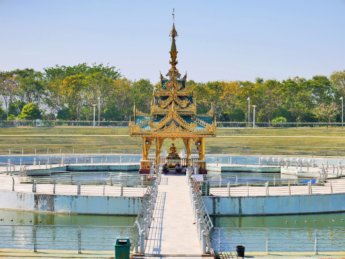 Uppatasanti pagoda myanmar naypyitaw water shrine