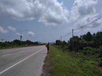 Narathiwat hitchhiking Tak Bai Sungai Kolok border