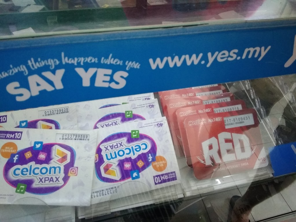 Getting a SIM card in Malaysia 1