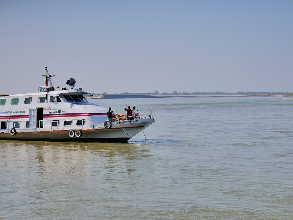 Irrawaddy river cruise mandalay to bagan 12