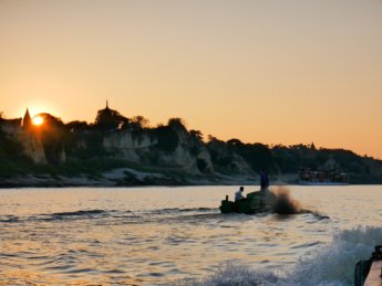 Irrawaddy river cruise mandalay to bagan 26