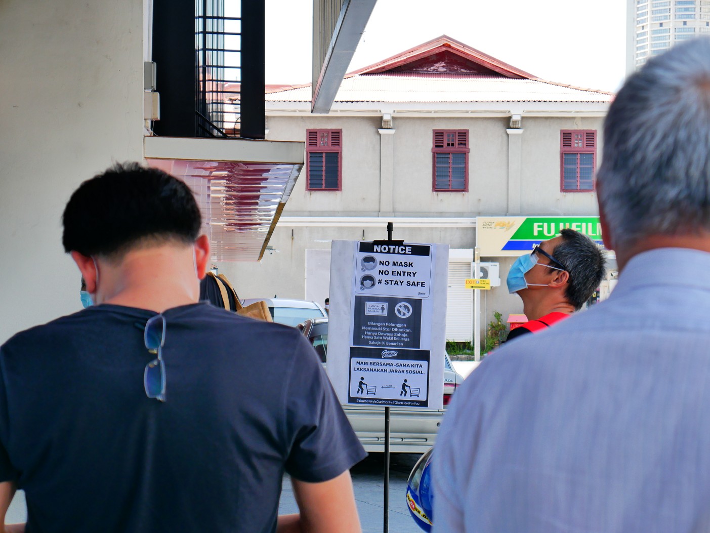 21st april 2020 pandemic in penang line at supermarket george town