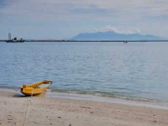 28 may beach walk2