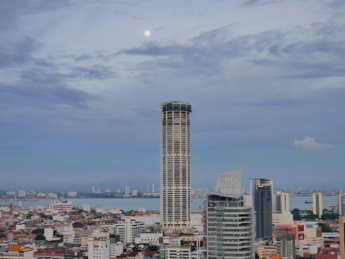 4 JUNE Penang komtar with moon