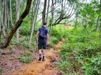2 Hiking Bukit Kledang trail erosion