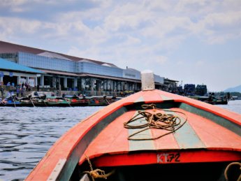 Kawthaung Myanmar to Ranong Thailand border crossing Kraburi Pak Chan river 16