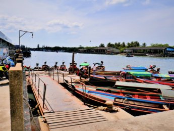 Kawthaung Myanmar to Ranong Thailand border crossing Kraburi Pak Chan river 18