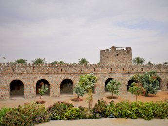 2 red fort al manama ajman gardens