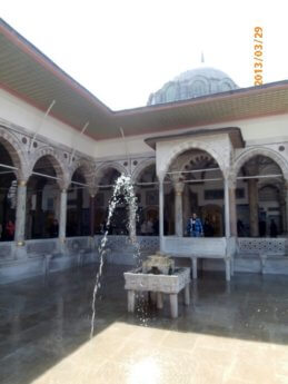 12 Topkapı Palace fountain marble 2013