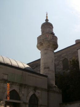 15B Topkapı Palace minaret adhan muezzin zuhr call to prayer no aide of loudspeakers