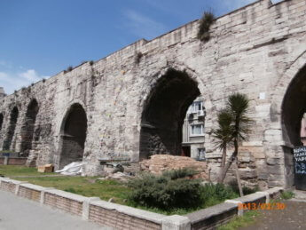 18 Aqueduct of Valens roman architecture istanbul city trip