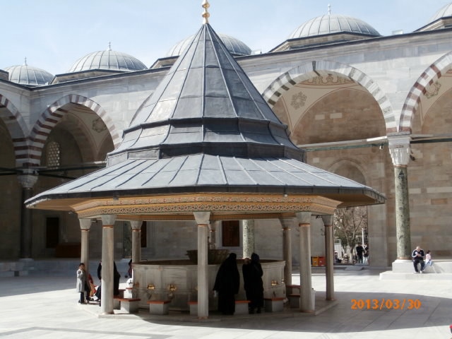23 Fatih Mosque sebil fountain 2013 sahn courtyard ottoman architecture