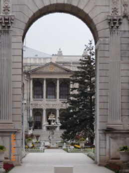 3 dolmabahce palace 2013 city trip vista