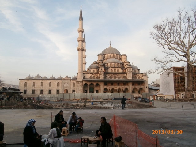37 new mosque istanbul yeni cami 2013 exterior