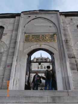 37 yeni valide mosque gate visit in 2013 istanbul city trip