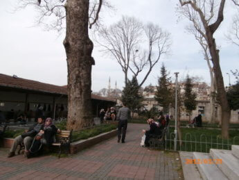 38 uskudar in 2013 park next to yeni valide mosque