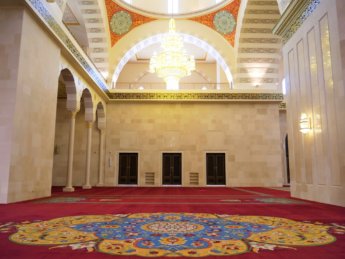 11 Sheikh Zayed Mosque Fujairah arabesque desgin carpet from Belgium