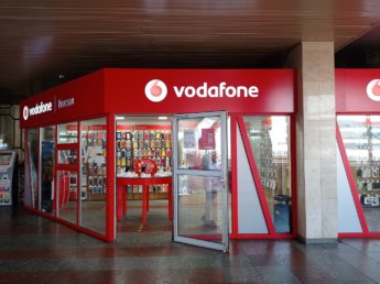 The Vodafone Shop at Kyiv-Pasazhyrskyi train station how to get a sim card in Ukraine