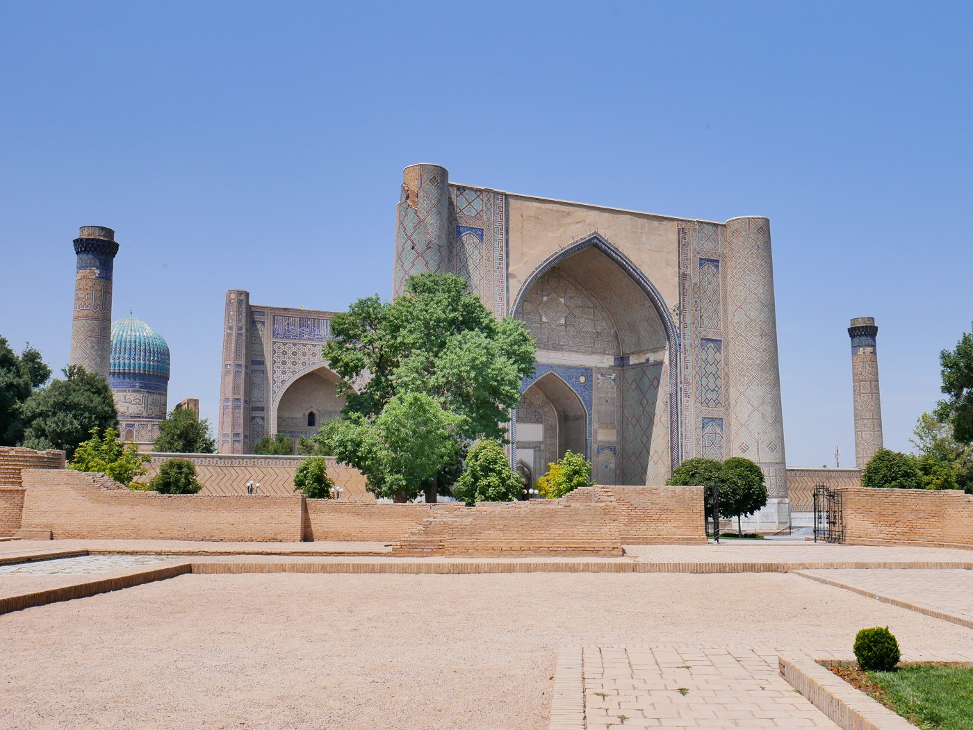 Bibi Khanym mosque exterior entrance fee for foreigners 2021