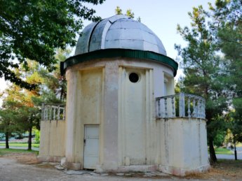 Observatory telescope abandoned in Samarkand Central Park Alisher Navoiy