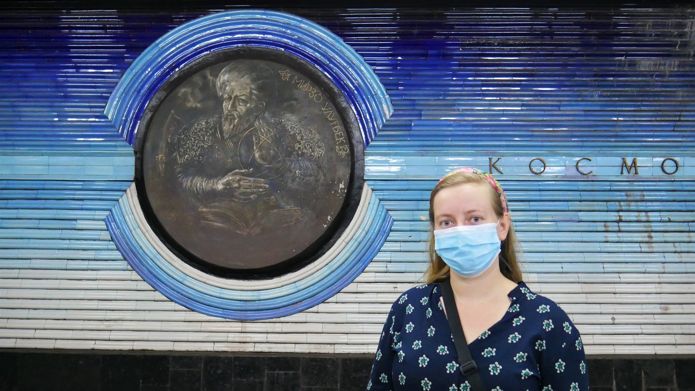 kosmonavtlar station mind of a hitchhiker Iris Veldwijk tashkent metro uzbekistan