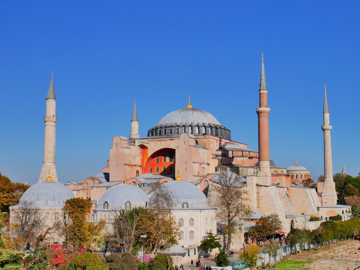 Ayasofya Mosque Visit in 2021: from Museum to Mosque—Foggy vs Sunny Day ...