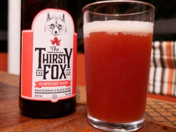 RASPBERRY WEISS the thirsty fox closeup