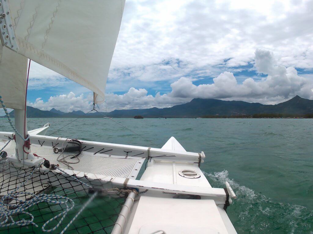 3 spotting crystal rock Ile aux benitiers Mauritius La Gaulette sailing catamaran trip