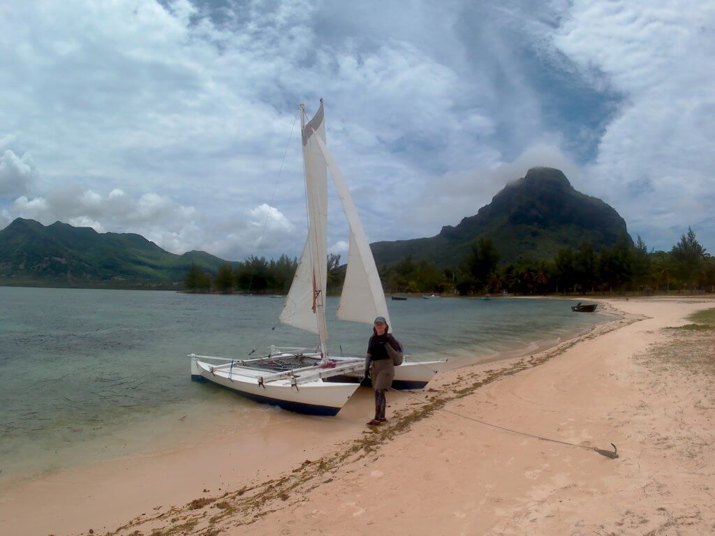 8 dinghy sailing adult instruction lesson class catamaran Iris Mind of a Hitchhiker