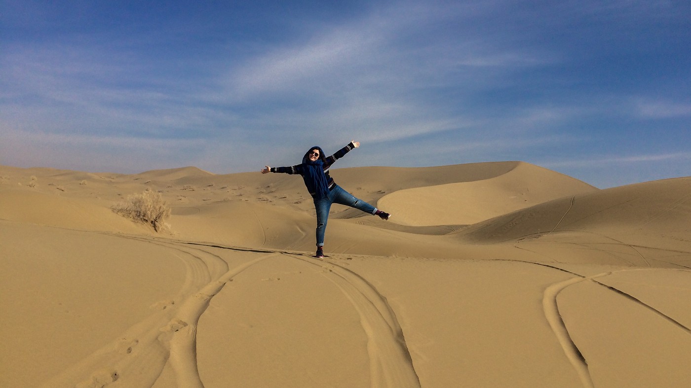 7 Asmin My Foodsteps Into The Dreams solo travel desert